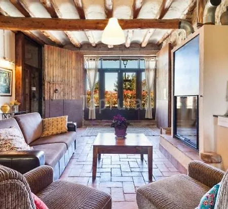 Pinyol Chalet La Cirera